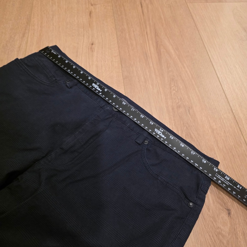 Vince Mens Navy Blue Plaid Trousers 5 Pocket Straight Leg Pants Size 38 Made USA - Picture 4 of 11